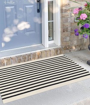 KILOCOCO Beige Striped Rug 2.3’x3.6′ Indoor Outdoor Rugs Front Door Mat Hand Woven Cotton Washable Striped Layered Doormats for Front Porch/Kitchen/Farmhouse/Entryway/Patio